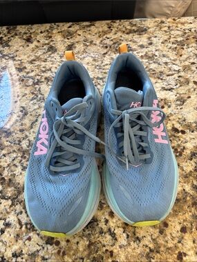 Hoka Women's Light Blue Running Shoes with Pink Logo Bondi 8